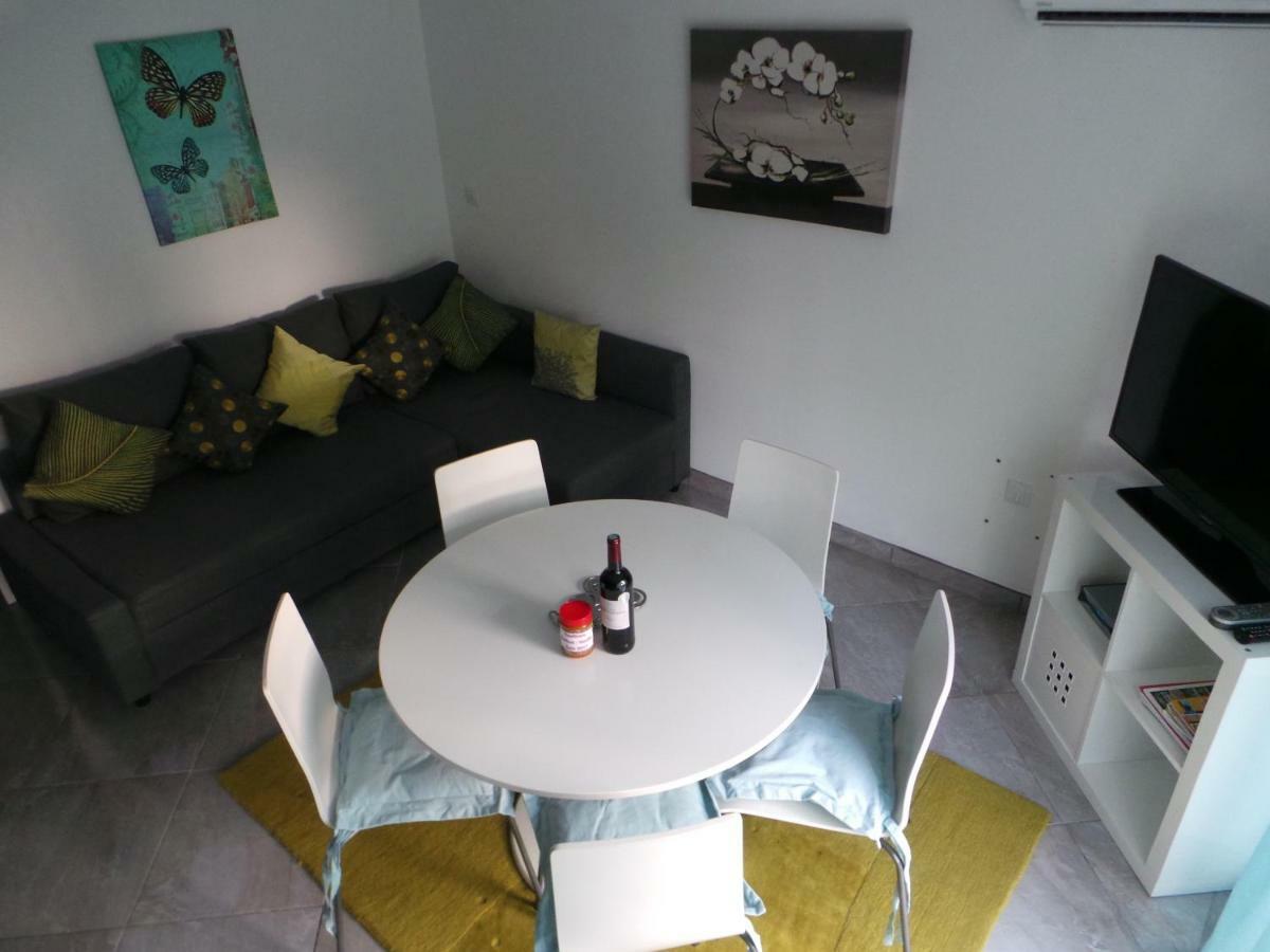 Appartement Vue Montagne Gareoult Exterior photo